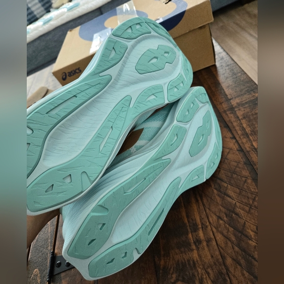 Asics DYNABLAST 5. Color Soothing Sea/Oasis Green. Size 12. New. - Picture 6 of 7